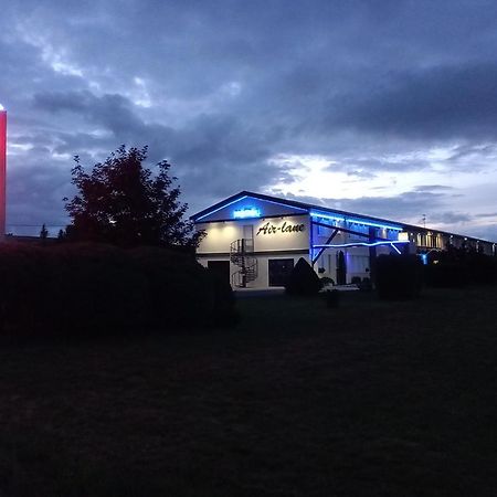 Hotel Air-Lane Saint-Léger-sous-Brienne エクステリア 写真