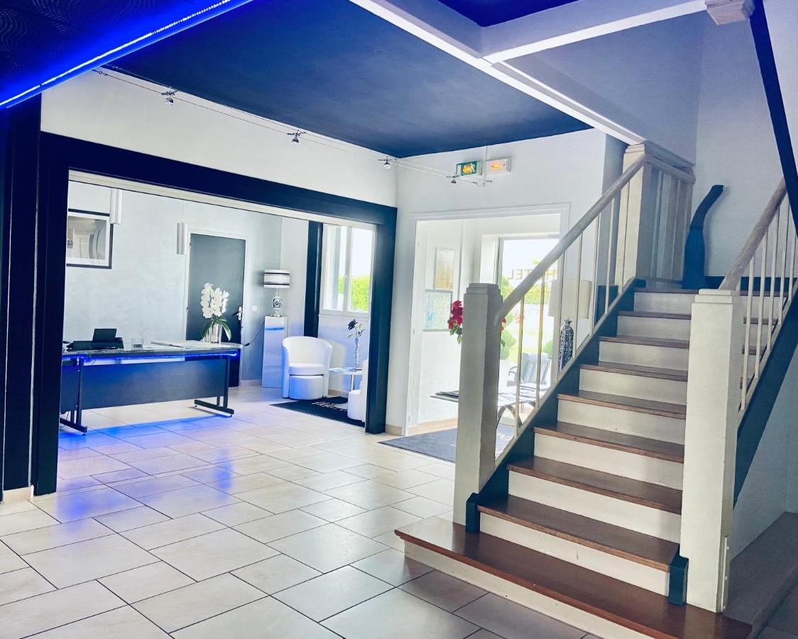 Hotel Air-Lane Saint-Léger-sous-Brienne エクステリア 写真