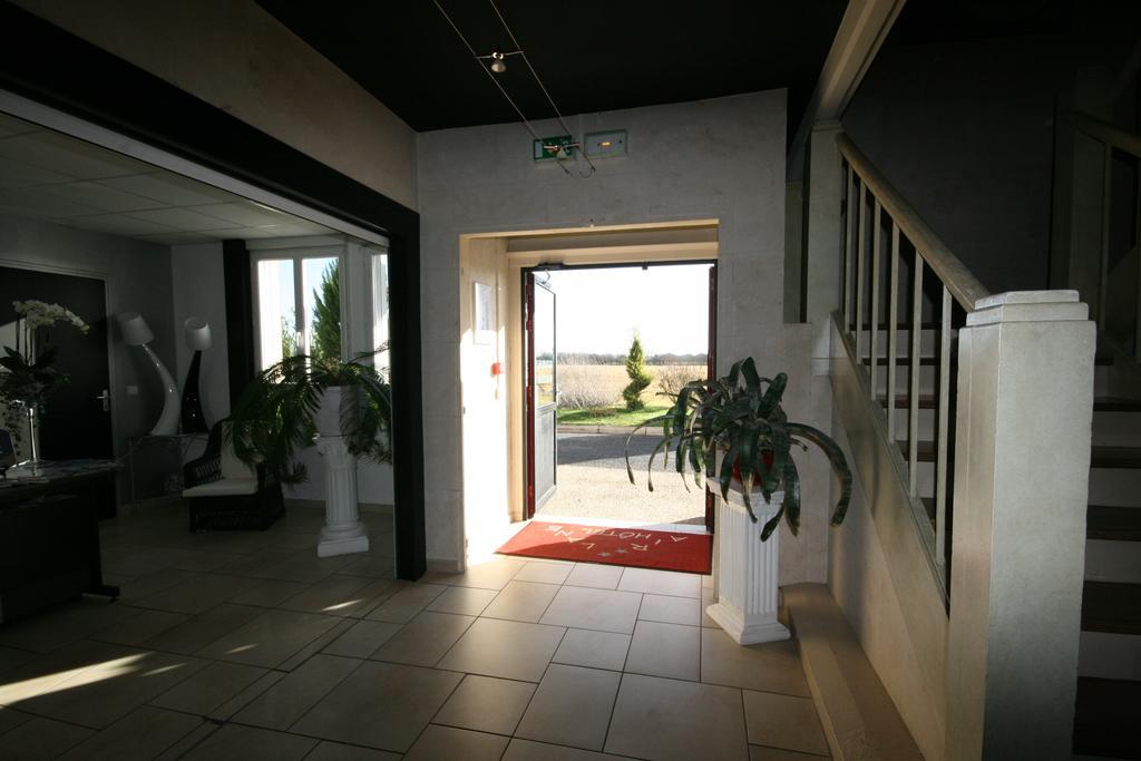 Hotel Air-Lane Saint-Léger-sous-Brienne エクステリア 写真